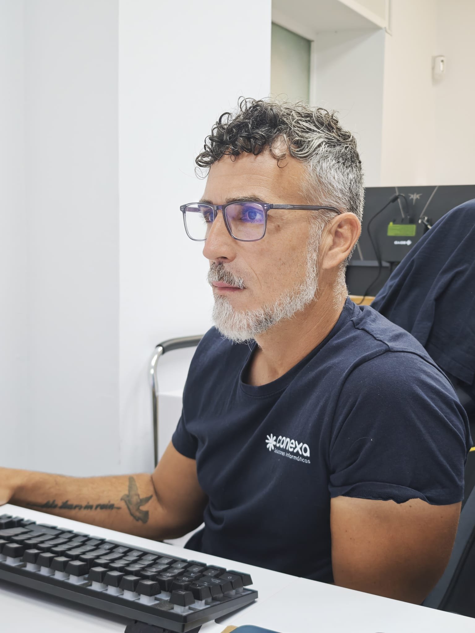 Alejandro Romero, comercial de Conexa